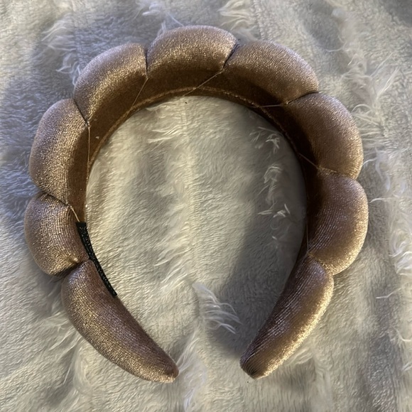 Cream Tik Tok Padded Hair Headband NWOT - Picture 1 of 4